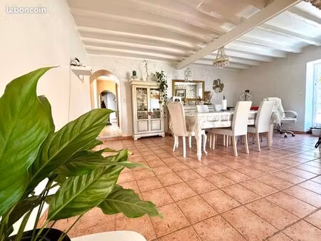 longère 6 pièces 191 m²