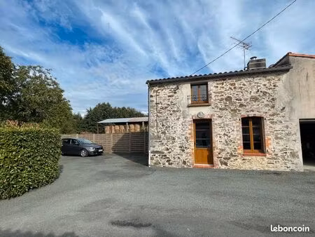 maison en pierre + garage