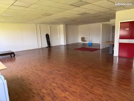 bureaux ou local commercial 250m²