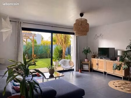 jolie villa 2 faces avec locataire