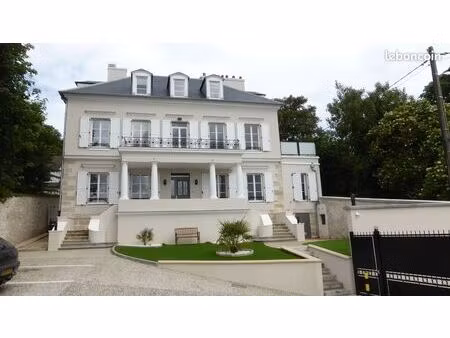 3 pièces de 60m² avec terrasse  garage et parking