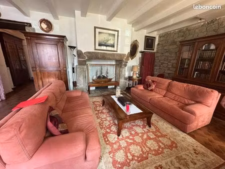 maison 3 pièces 150 m²