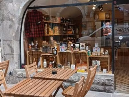 local commercial centre ville