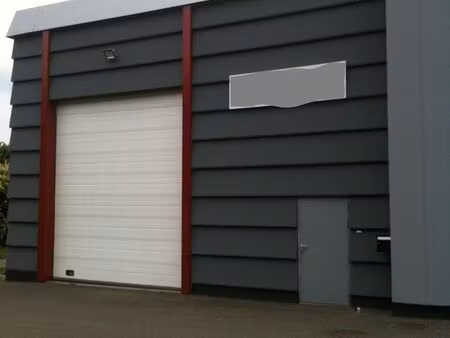 bâtiment d’activité / entrepôt avec bureaux – 541 m² – clé en main