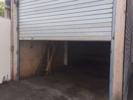 local sécurisé doc rémois 50 m2