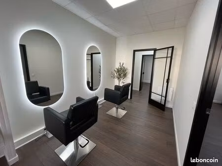 local professionnel haut de gamme – 87 m² – montigny-le-bretonneux (78)