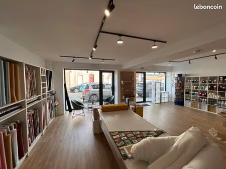 local commercial machecoul