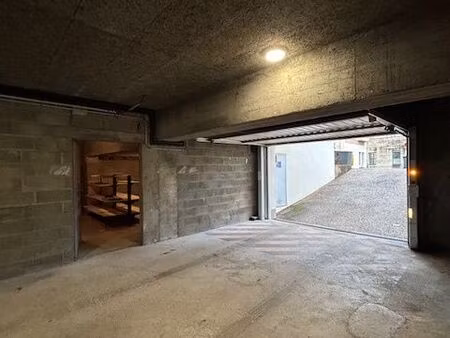 cave 1 pièce 35 m²