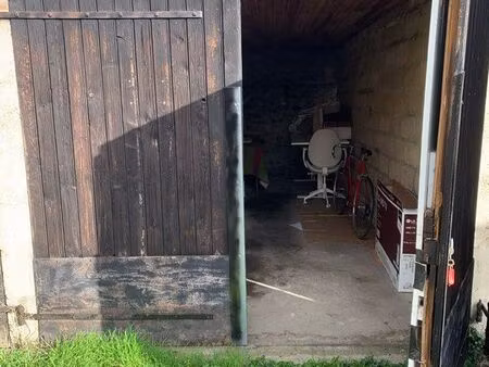 garage sécurisé centre laval – 8 min gare – accès facile