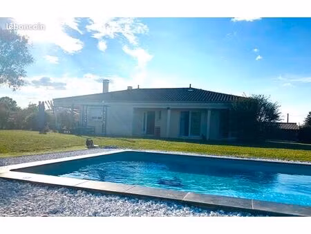 maison t5 lumineuse jardin piscine 15 km de bordeaux