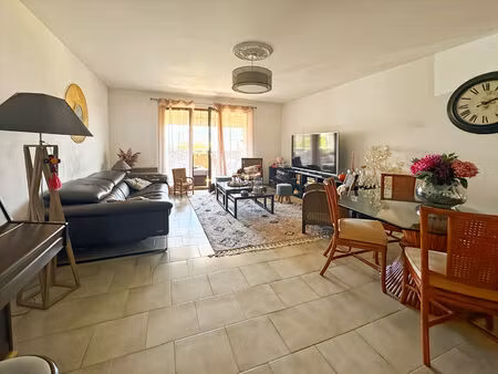 à vendre appartement 4 pièces- 100 m2- pietralba ii