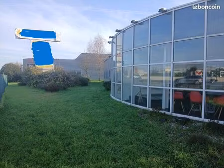 batiment professionnel 525 m2-visibilité exceptionnelle rocade bordeaux-parking