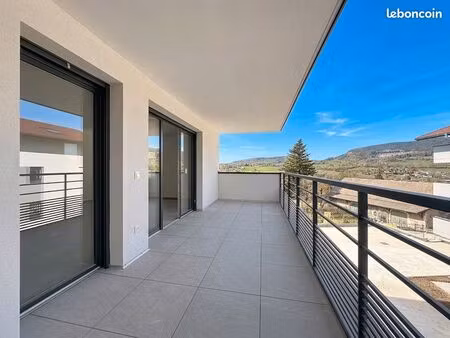 appartement 4 pièces 82 m²