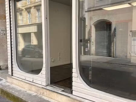 local commercial centre ville proche marché couvert