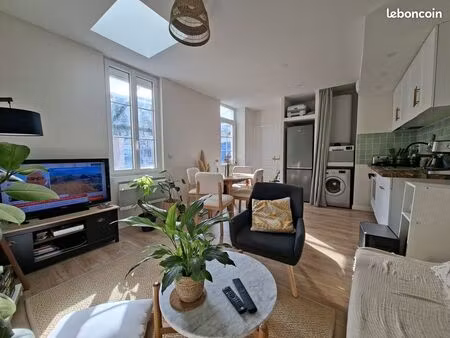 maisonnette rénovée avec cour privative bail 6 mois