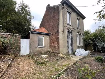 maison 3 chambres à charleroi ( roux )