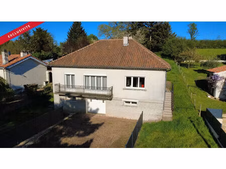 pavillon rénové sur civray