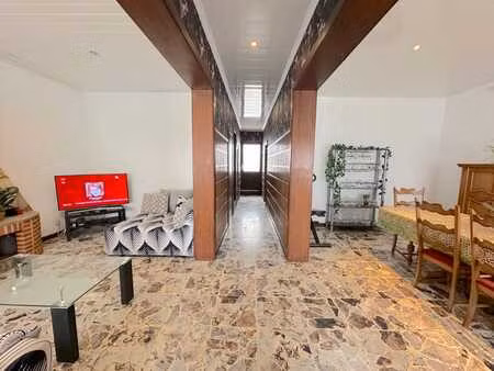 jolie maison 4ch/ 2garages/jardin-terrasse