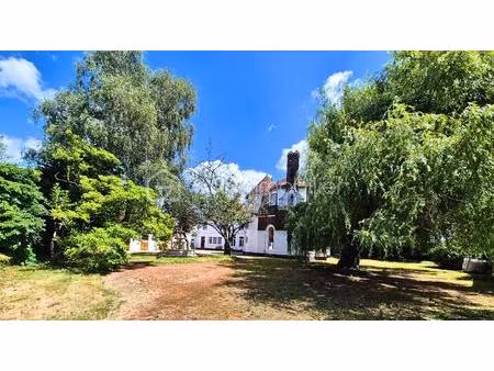 maison de 433 m² à desvres