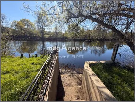 maison avec accès à la creuse