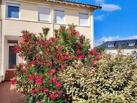 maison onet-le-château – 80 m²