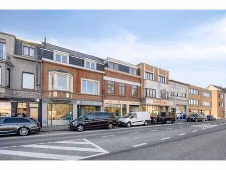 maison de commerce avec appartement duplex