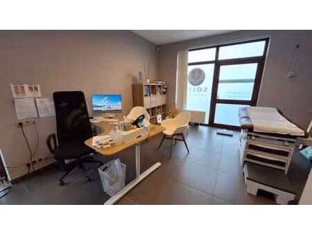 espace professionnel prêt à accueillir votre activité.