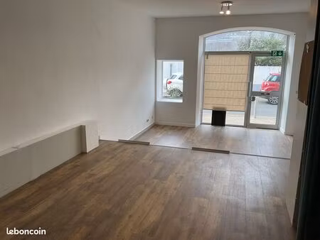 local commercial port de pêche