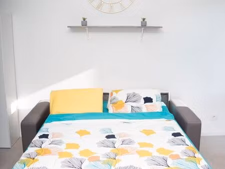 studio centre-ville tout meublé – 28 m²-balcon – charges comprise