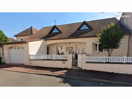 grande maison de ville rénovée 220 m² • secteur roussillon •