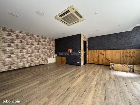 local commercial 27 m² blaye