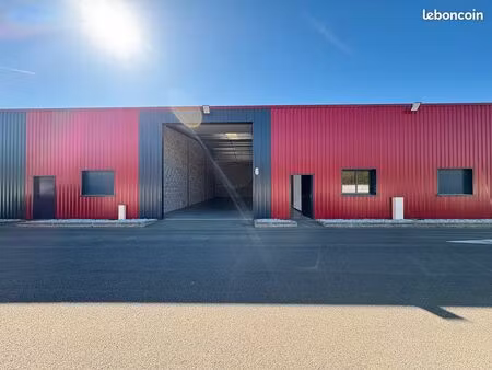 local d'activité de 210 m² à 630 m²