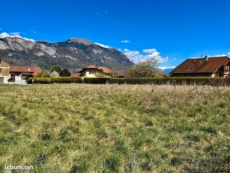 terrain 1200 m² saint pierre en faucigny