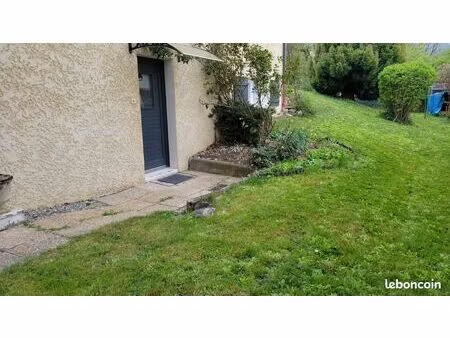 f2 meublé dans maison à thyez