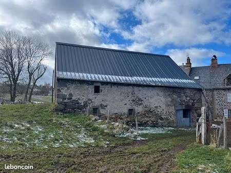 grange 2 pièces 192 m²