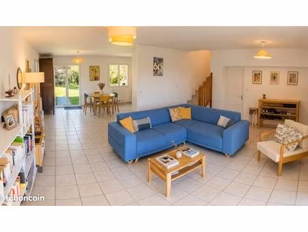 maison 101 m² - terrain 913 m² - mâcon (bioux/limite charnay)