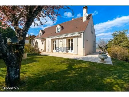 propriété 6 pièces 166 m²