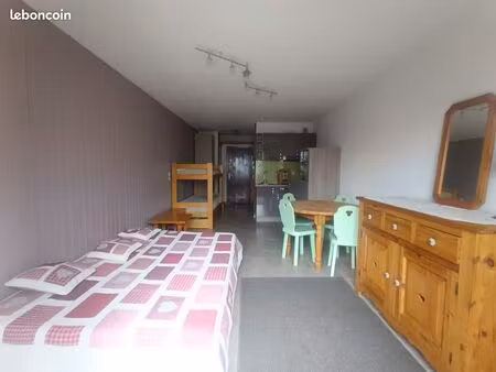location a l'année appartement les carroz d' araches