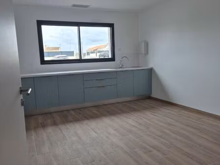 local professionnel / cabinet médical / paramédical