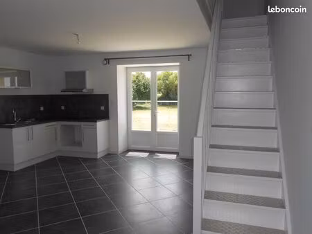 maison dans propriété de caractère