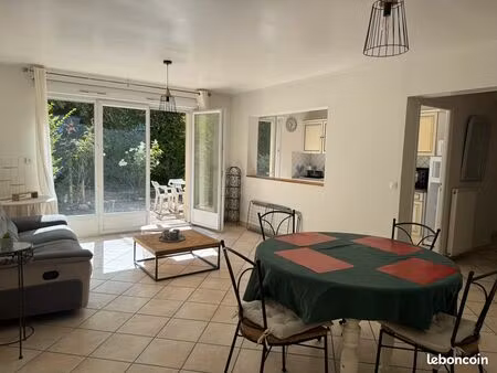 maison de ville  3 chambres avec jardin