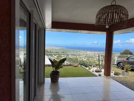 maison /appartement f5/6 meublée sur la ravine sèche