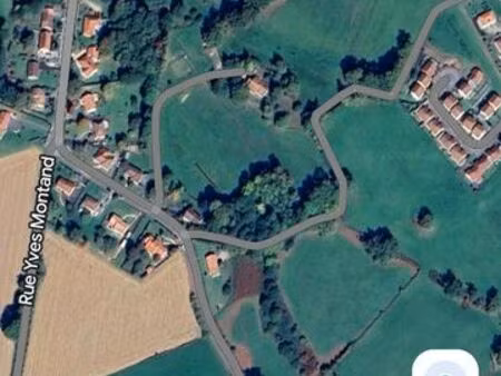 terrain de loisir 8000 m2 non constructible. proche habitations