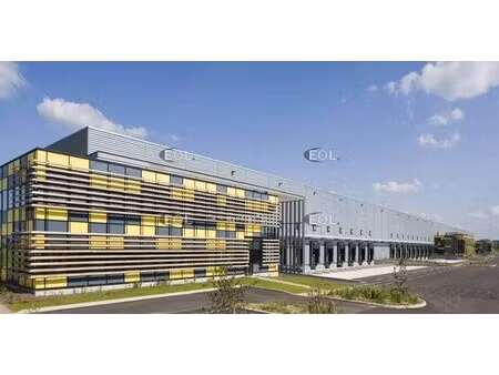 location entrepôt 6 000 m²
