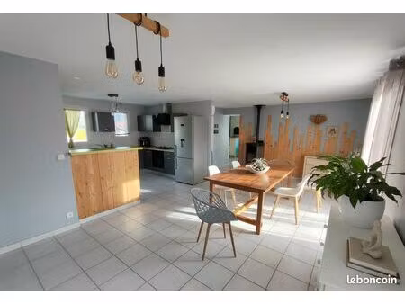 maison 130 m² – 3 chambres + bureau – terrain 1000m²