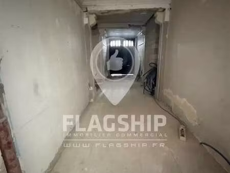 vente commerce 300 m²