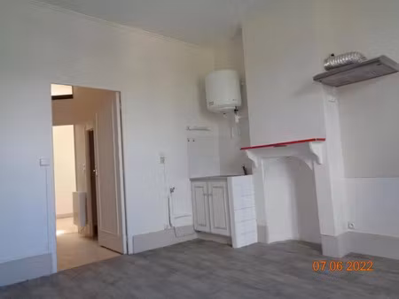 location appartement 1 pièce 34 m² à lusigny (03230)  380 €