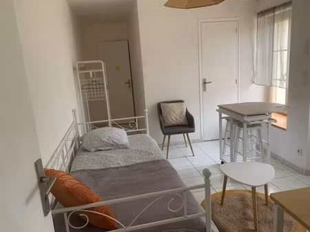 location meublée appartement 1 pièce 30 m² à les garennes sur loire (49610)  420 €