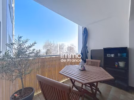t4 de 92m² avec terrasse vue mont-blanc - gex