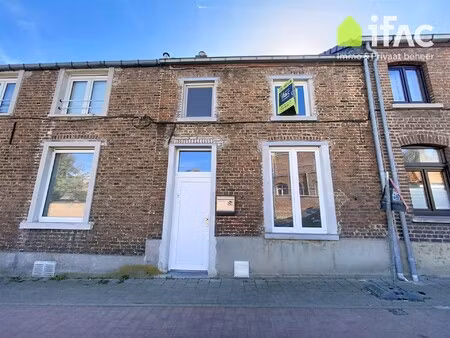 gezellige rijwoning met 2 slaapkamers en terras